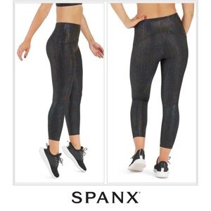 NEW SPANX Metallic Mist Shimmering 7/8 Leggings